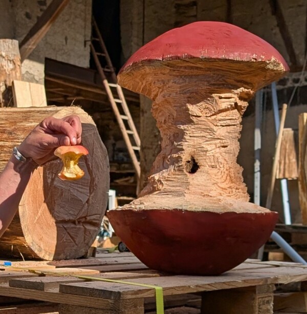 Holzskulpturen
